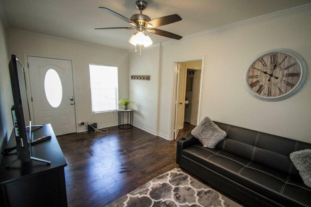 Apartamento Hays St Cozy Remodeled 2Br/2Ba House Sleeps 8 San Antonio Exterior foto