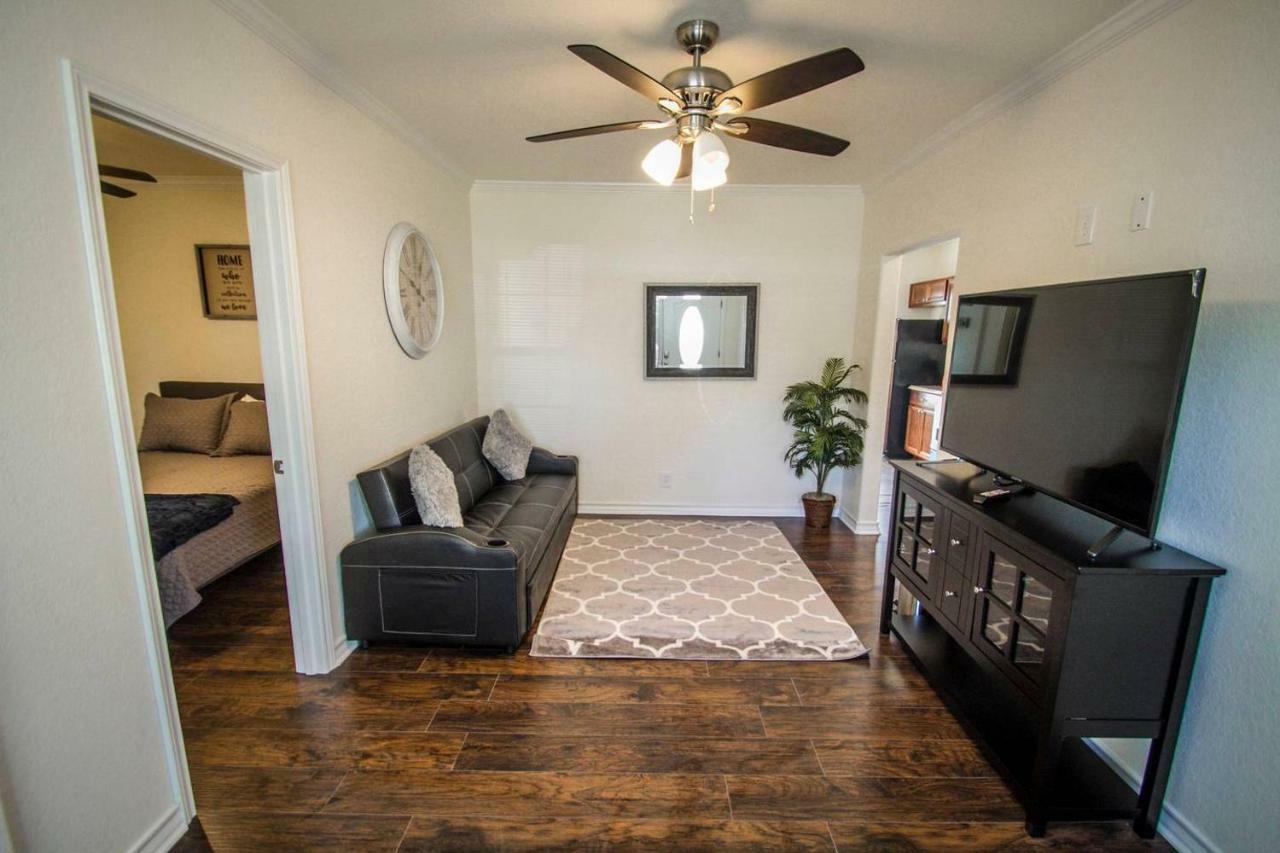 Apartamento Hays St Cozy Remodeled 2Br/2Ba House Sleeps 8 San Antonio Exterior foto